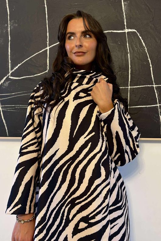 Cori Longline Jacket Zebra